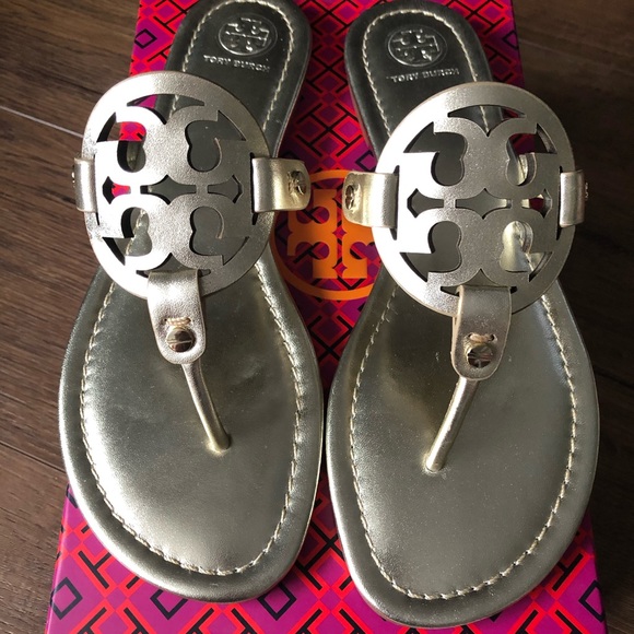 TORY BURCH-NWT Gold Sandals - Picture 16 of 16